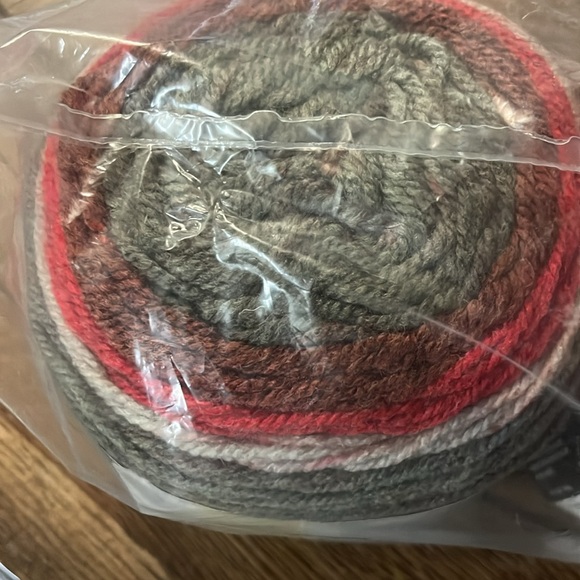 3 pack Caron Cakes Yarn - Picture 10 of 12